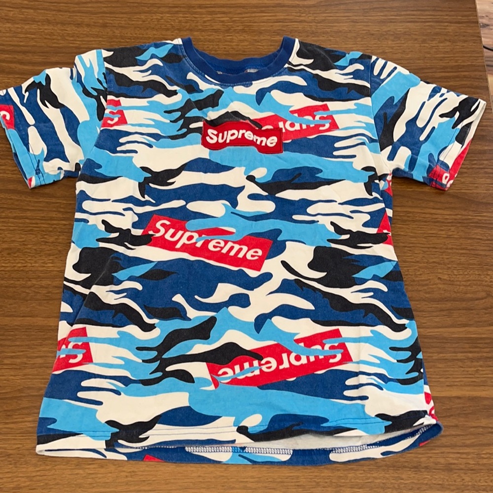 Supreme t shirt